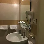 ホテル オテルチェントラーレエウロパ カターニア