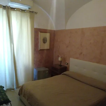Europa 2* Catania